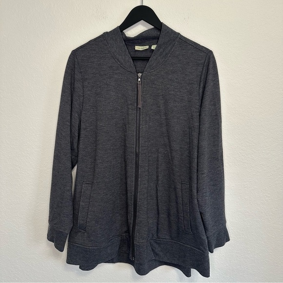 LOGO by Lori Goldstein Jackets & Blazers - Women’s Logo Lounge Dark Gray Long Sleeve Zip-Up Jacket – Size 1X